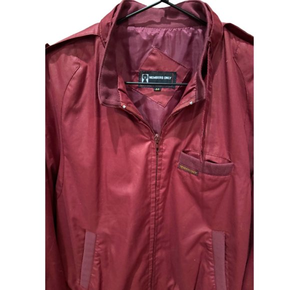 Vintage  Men's Member's Only Jacket Maroon Size 44 - Picture 4 of 7